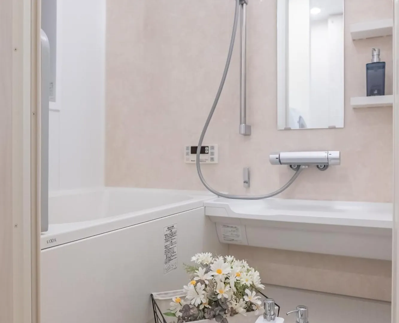 Apartmán 桜の川36 Kagurazaka 3Mins, 1 Minute Train To Iidabashi Prefektura Tokio