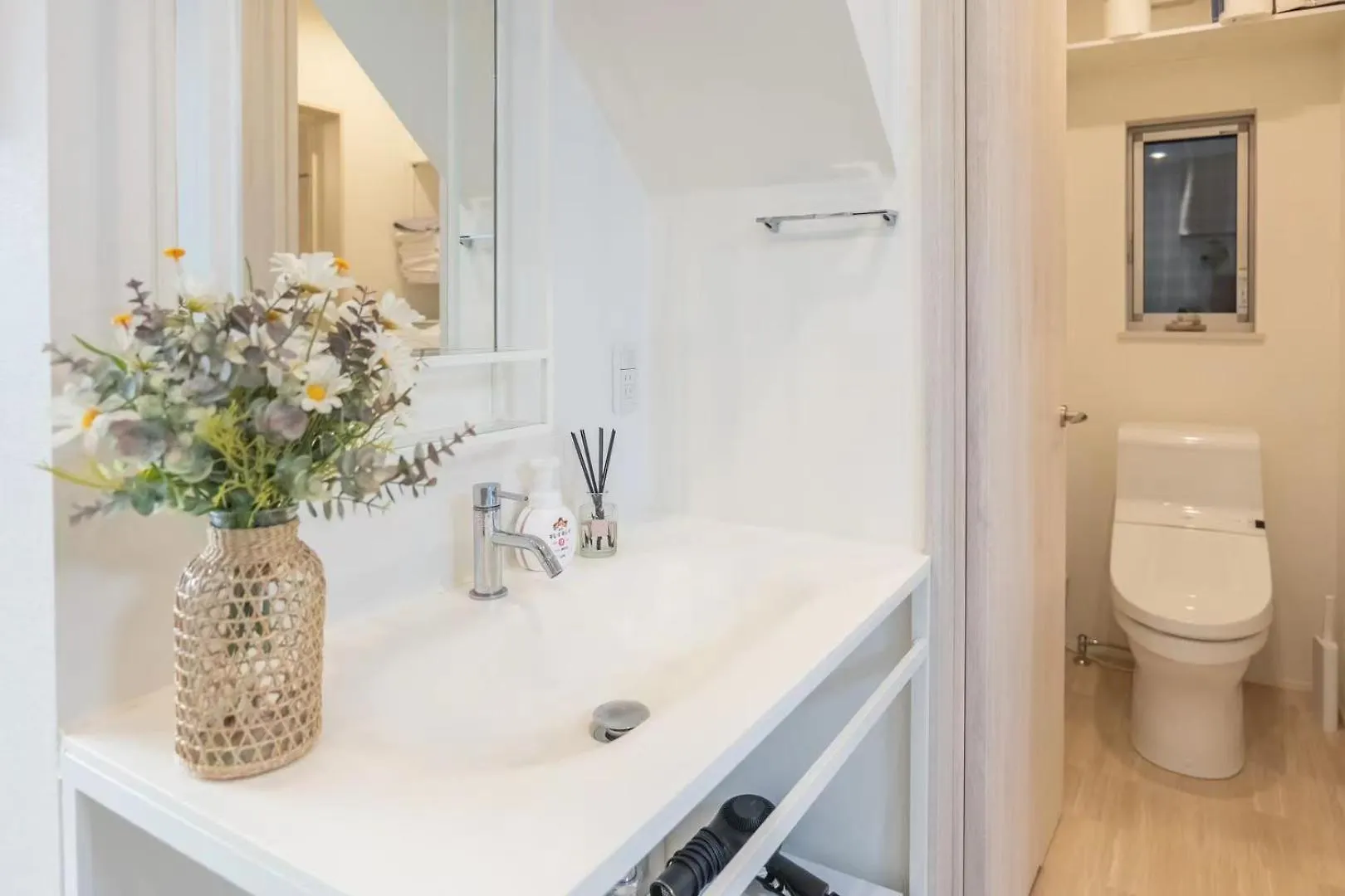 Apartmán 桜の川36 Kagurazaka 3Mins, 1 Minute Train To Iidabashi Prefektura Tokio